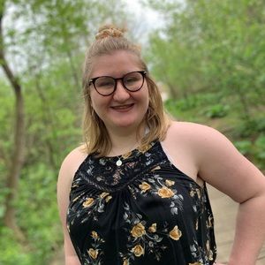 Meet your Posher, Emily